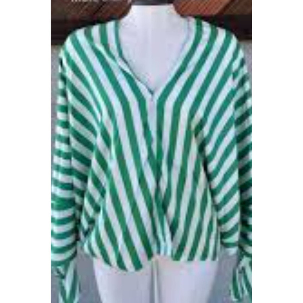 Vine & Love Green White Striped Surplice V-Neck Blouse Tie Sleeve NWT Small (25)